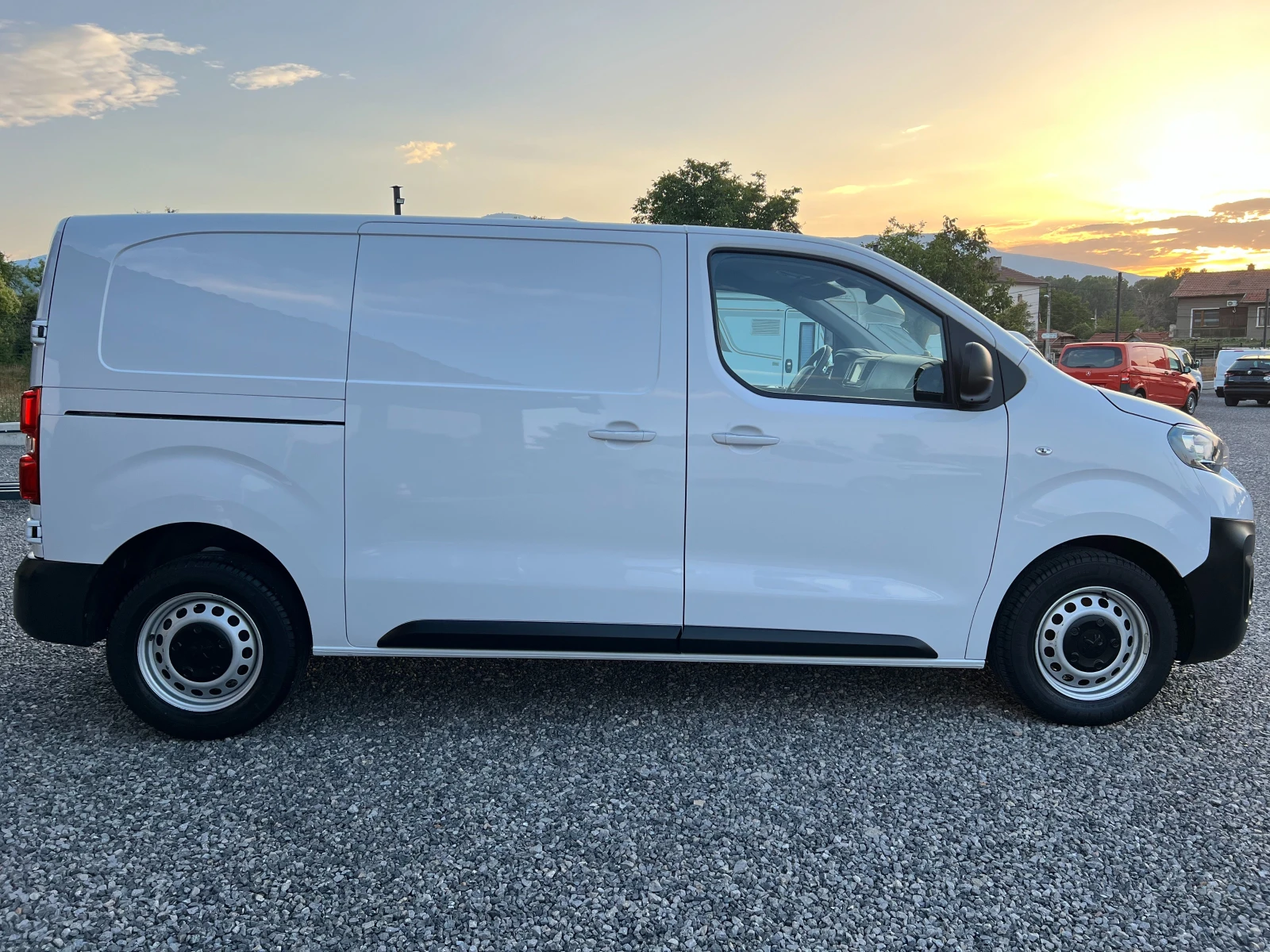 Peugeot Expert 2.0HDi 144k.c./140073км./ТОП СЪСТОЯНИЕ/ДЪЛГА БАЗА/, снимка 5 - Автомобили и джипове - 55808874