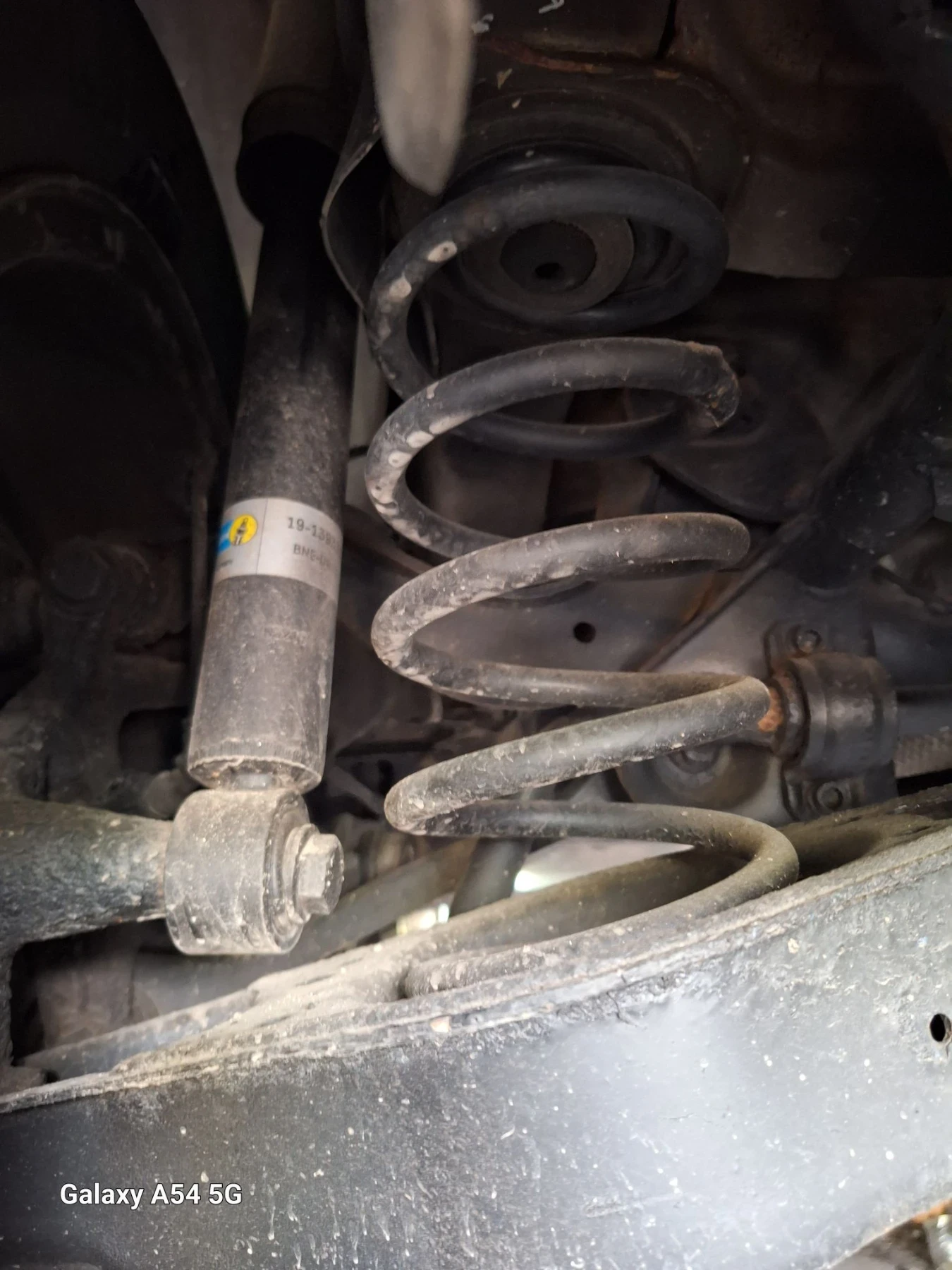 VW Touran, снимка 4 - Автомобили и джипове - 56653843