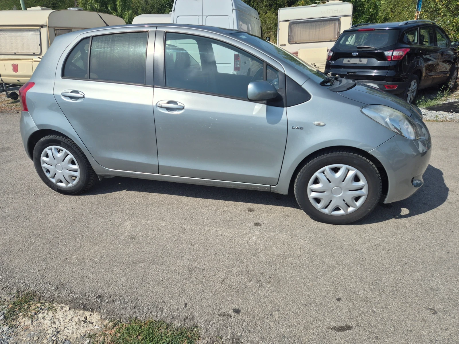 Toyota Yaris, снимка 4 - Автомобили и джипове - 56350094