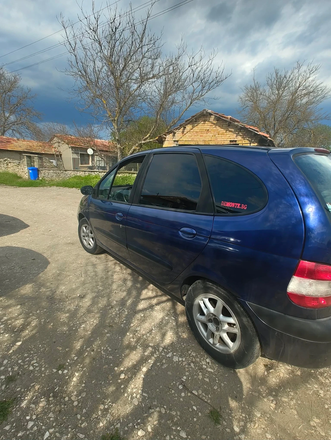 Renault Scenic, снимка 7 - Автомобили и джипове - 56120595