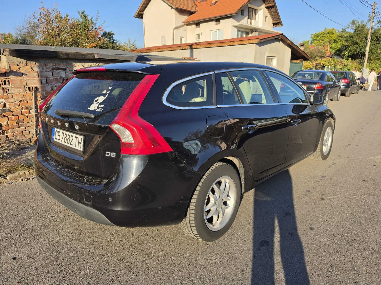 Volvo V60, снимка 8 - Автомобили и джипове - 56583631