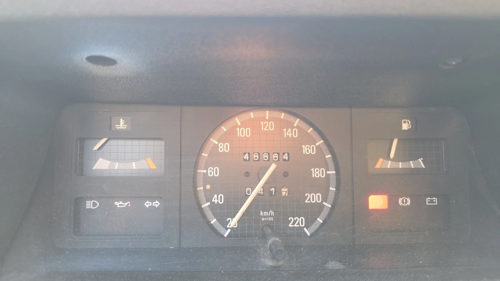Opel Ascona 1.6 , снимка 8 - Автомобили и джипове - 56642570
