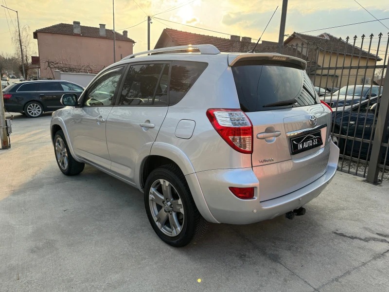 Toyota Rav4 2, 2 D-4D Italy !!!, снимка 6 - Автомобили и джипове - 46531042