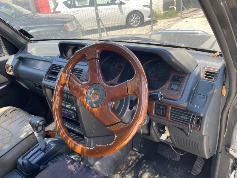 Mitsubishi Pajero 2.5, снимка 5 - Автомобили и джипове - 46868345