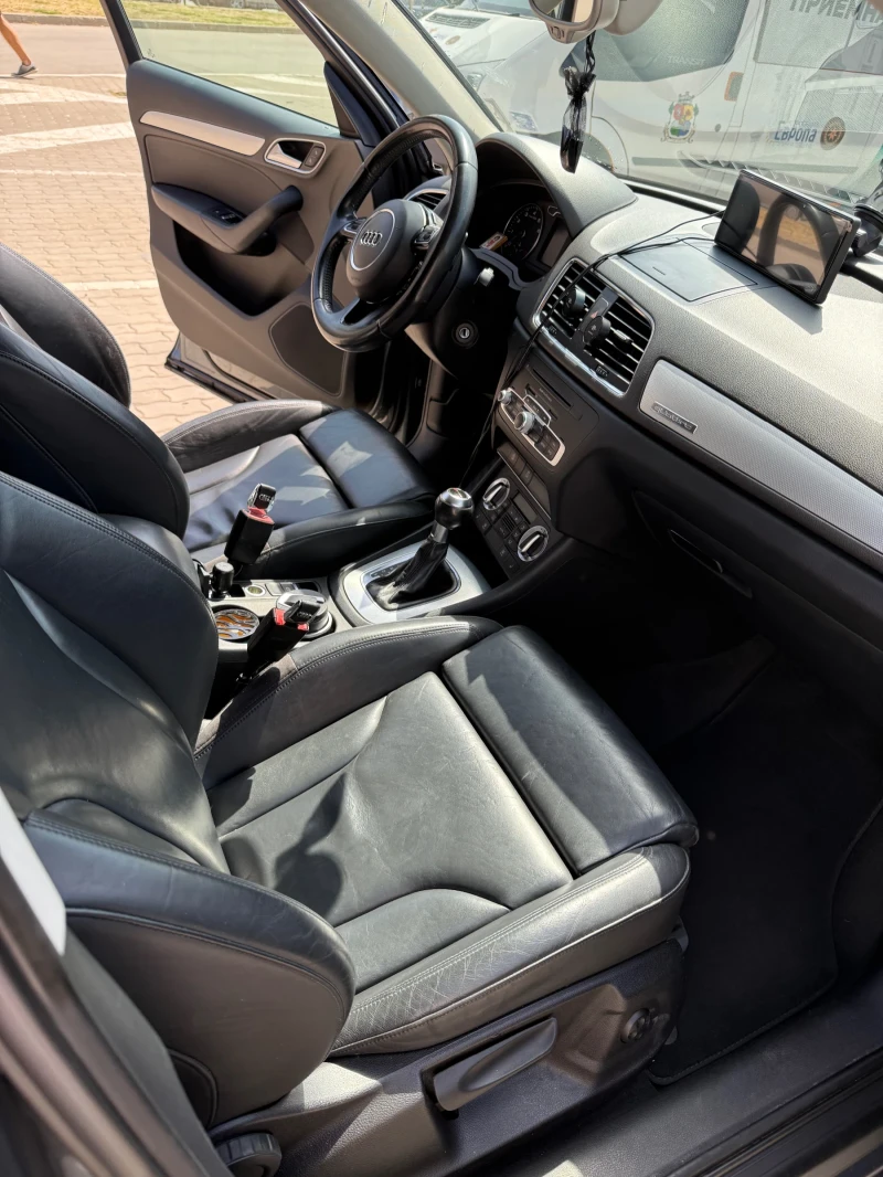 Audi Q3 2.0 tfsi, снимка 10 - Автомобили и джипове - 52788277