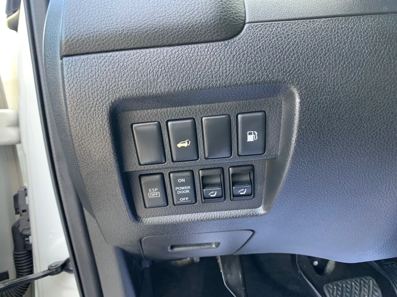 Nissan Murano 2.5DCI, снимка 9 - Автомобили и джипове - 52196986