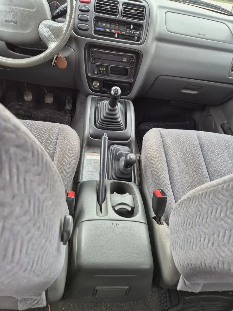 Suzuki Grand vitara, снимка 13 - Автомобили и джипове - 52606167