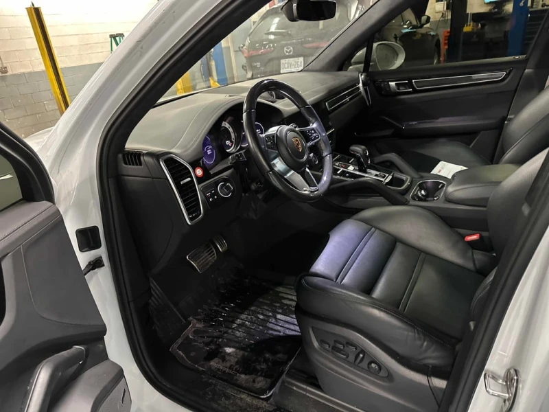 Porsche Cayenne * GTS * CARFAX * БЕЗ ПЪРВОНАЧАЛНА ВНОСКА, снимка 5 - Автомобили и джипове - 53301936