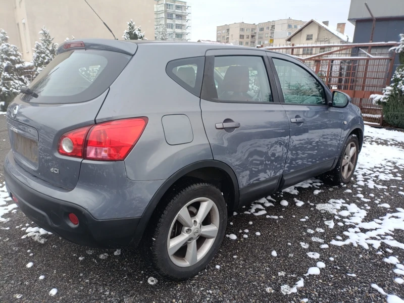 Nissan Qashqai 2.0tdci 4x4, снимка 7 - Автомобили и джипове - 53323761