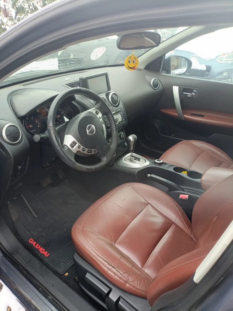 Nissan Qashqai 2.0tdci 4x4, снимка 10 - Автомобили и джипове - 53323761