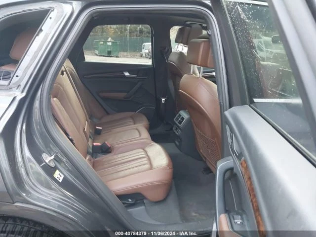 Audi Q5 * 2.0T,  * PREMIUM, Налична сервизна!, снимка 14 - Автомобили и джипове - 48383152