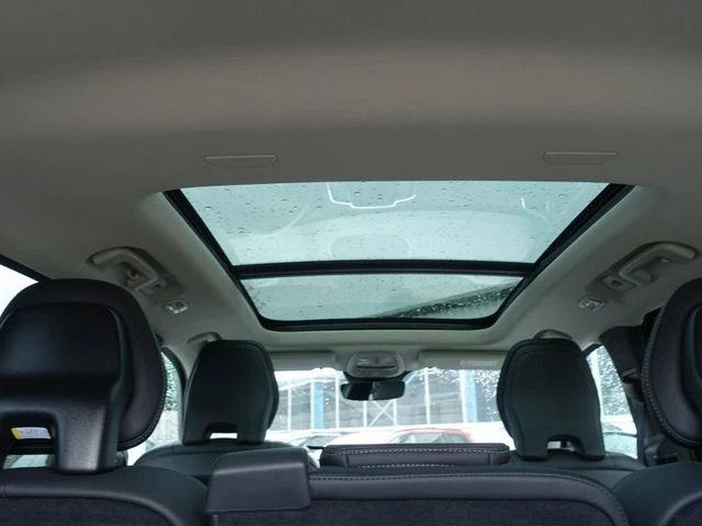 Volvo Xc90  Recharge Plus T8 AWD FourC - изображение 9