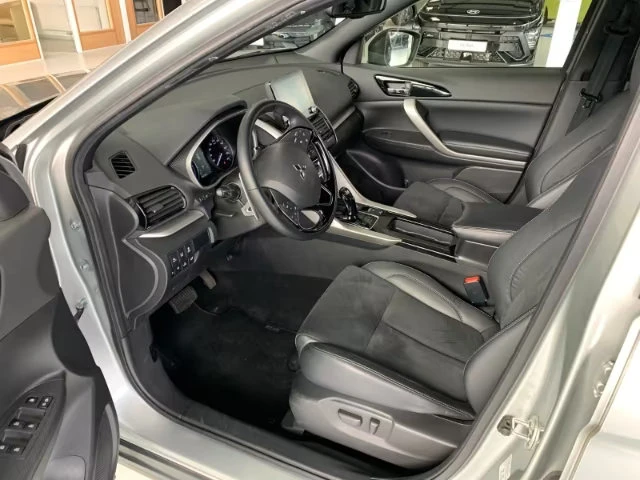 Mitsubishi Eclipse Cross PHEV/188HP/SELECT+ /4X4/360/ACC/LED/NAVI/645z, снимка 9 - Автомобили и джипове - 55433850