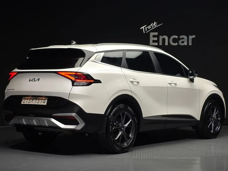 Kia Sportage Prestige 2WD| 226к.с.| ВКЛ.ТЕХНОТЕСТ, снимка 2 - Автомобили и джипове - 55612389