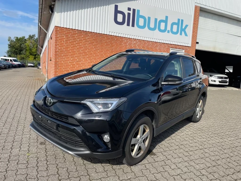 Toyota Rav4 2.0 D4D 143кс 4х2 Full Service - изображение 2
