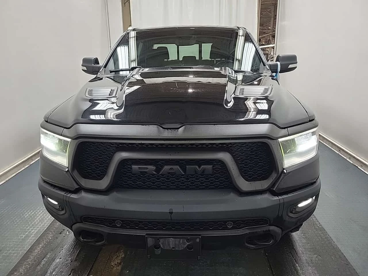 Dodge RAM 1500 REBEL CREW CAB SHORT BED  CARFAX - изображение 8