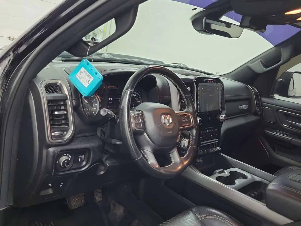 Dodge RAM 1500 REBEL CREW CAB SHORT BED  CARFAX - изображение 10