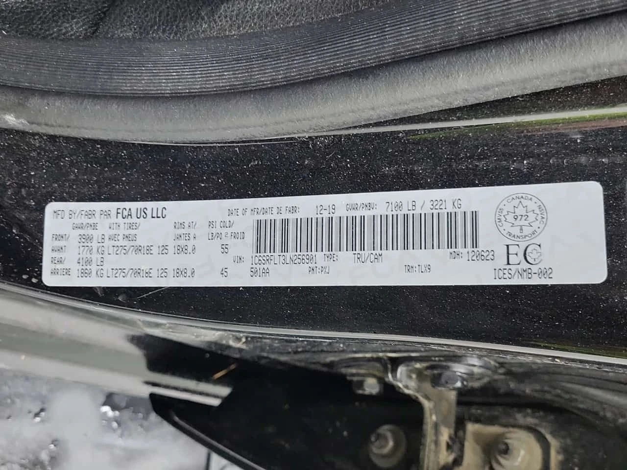 Dodge RAM 1500 REBEL CREW CAB SHORT BED  CARFAX | Mobile.bg � ����������� 15