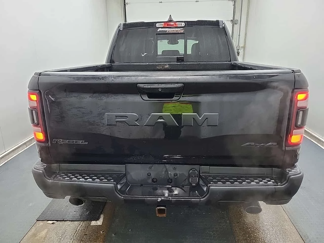 Dodge RAM 1500 REBEL CREW CAB SHORT BED  CARFAX - изображение 7