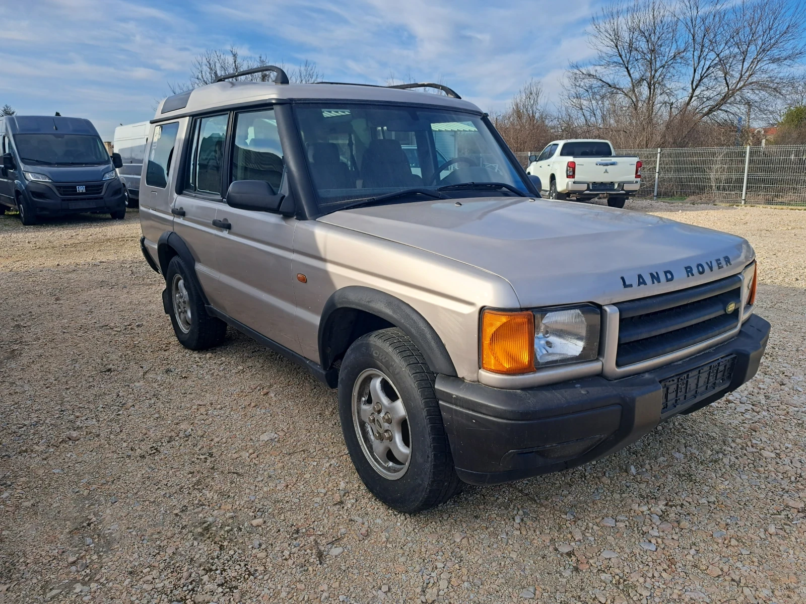 Land Rover Discovery 2.5тди, снимка 3 - Автомобили и джипове - 53867642