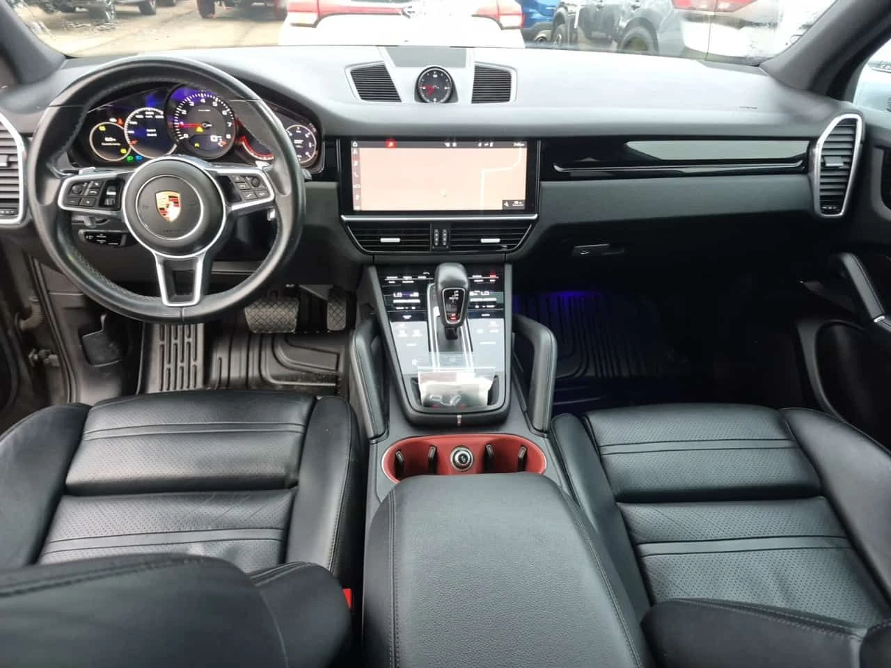 Porsche Cayenne * AWD * CARFAX * KEYLESS * PANO, снимка 10 - Автомобили и джипове - 53979312