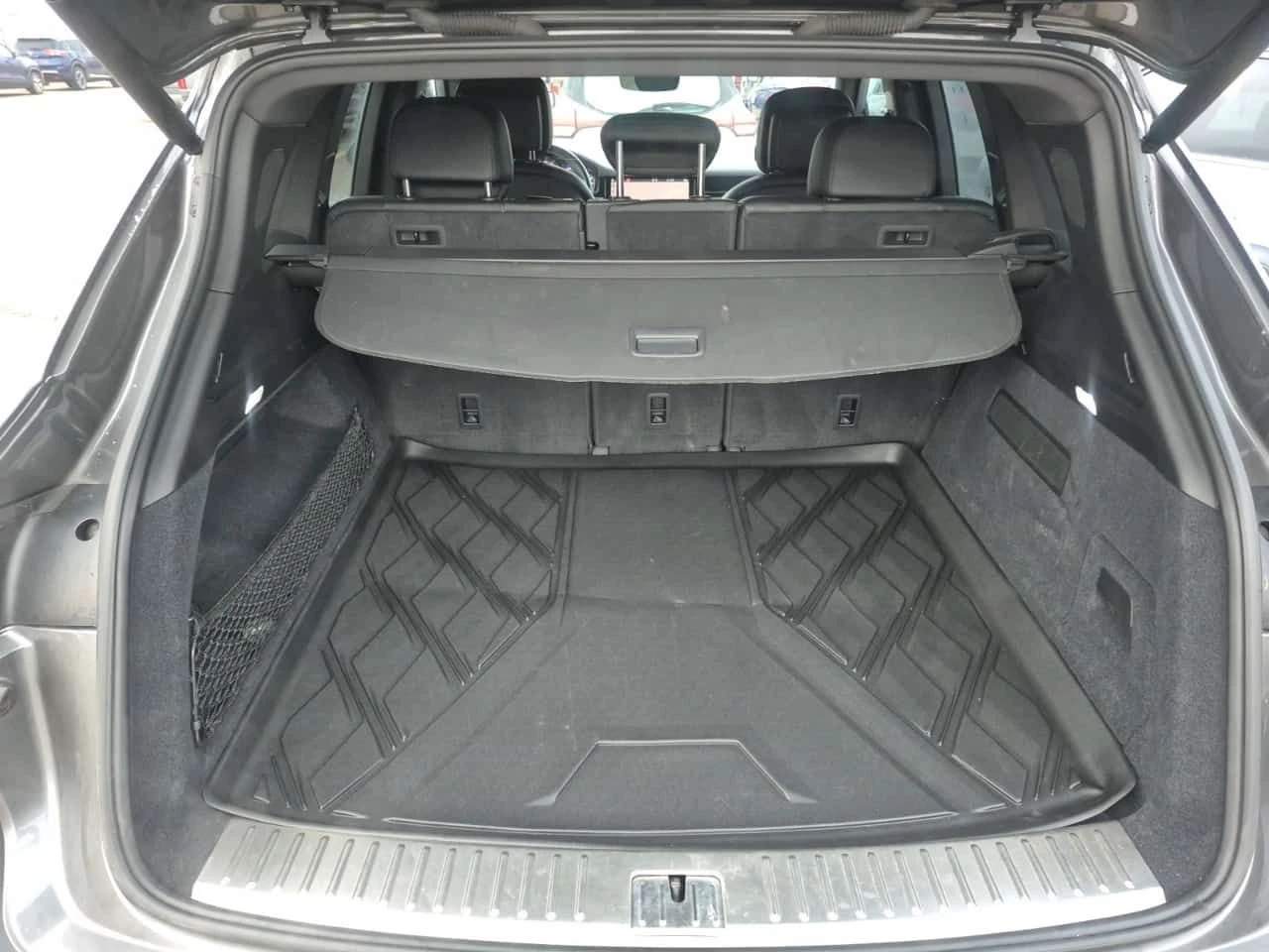 Porsche Cayenne * AWD * CARFAX * KEYLESS * PANO, снимка 14 - Автомобили и джипове - 53979312