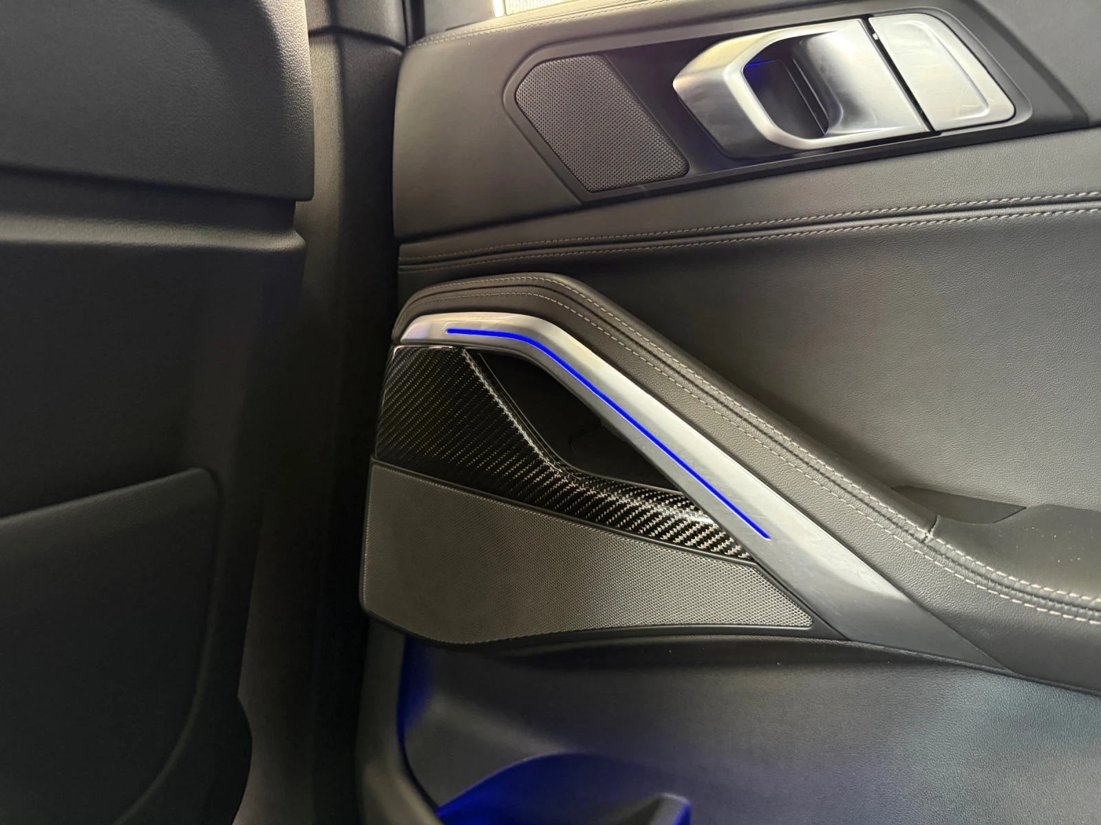 BMW X6 30d* xDrive* Head-up* Pano* 360* ГОТОВ ЛИЗИНГ, снимка 12 - Автомобили и джипове - 54304941