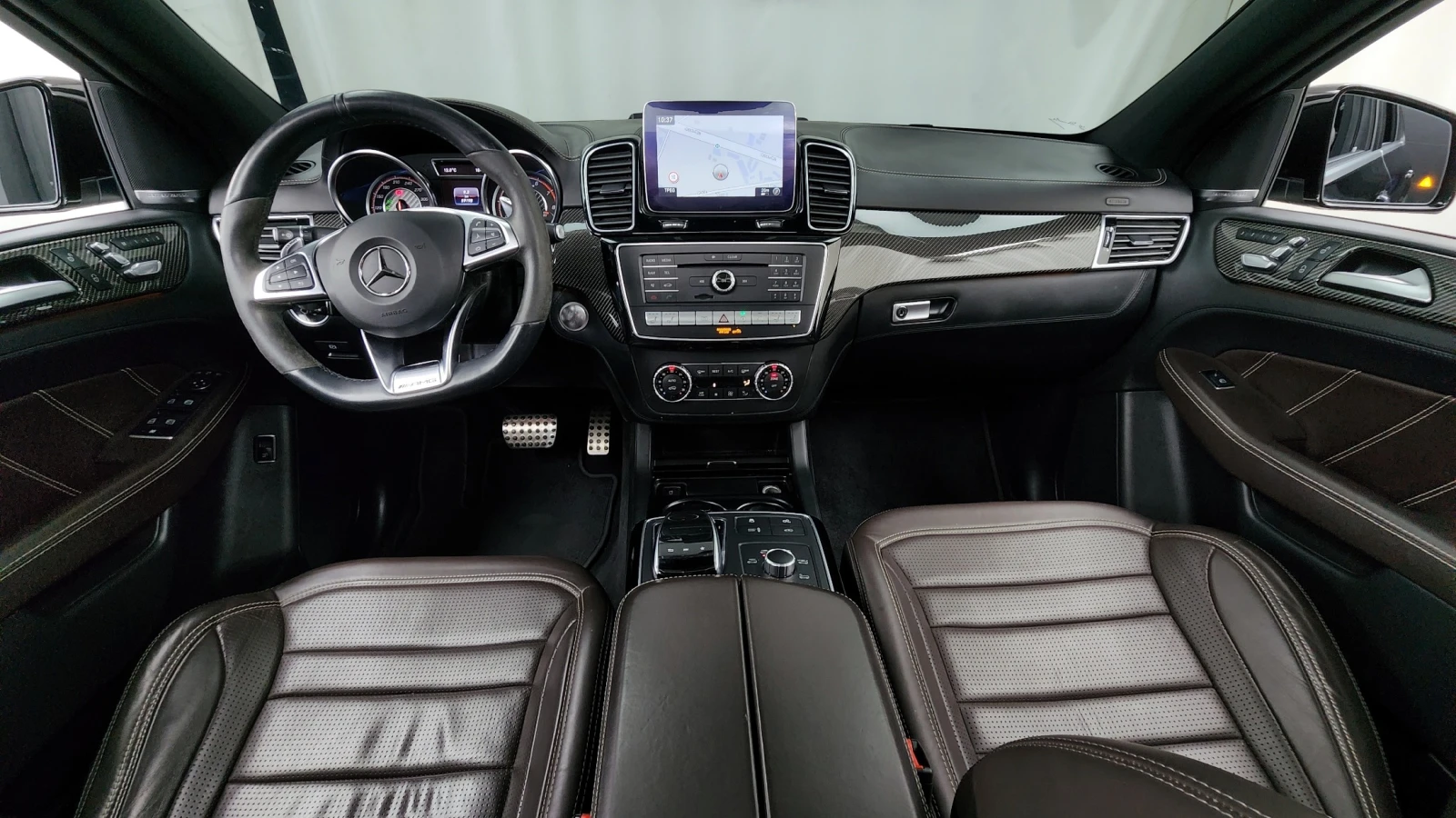 Mercedes-Benz GLE 63 S AMG Coupe, Подгрев, Обдухване, Дистроник, AIRMATIC, снимка 10 - Автомобили и джипове - 54756971