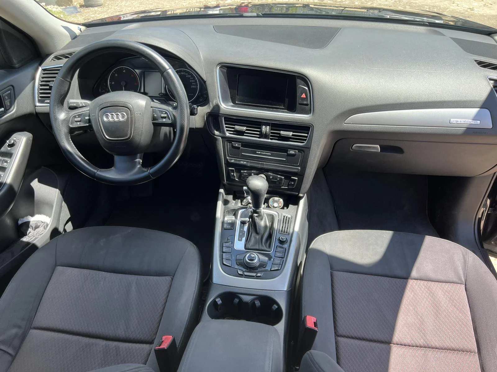 Audi Q5 2, 0TDI, снимка 5 - Автомобили и джипове - 54936395