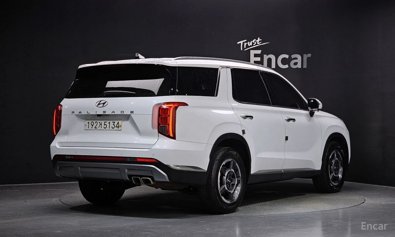 Hyundai Palisade EXCULIVE* 3.8* AWD* ОБДУХВАНЕ* 360КАМЕРА* LANE* AS, снимка 2 - Автомобили и джипове - 55739431