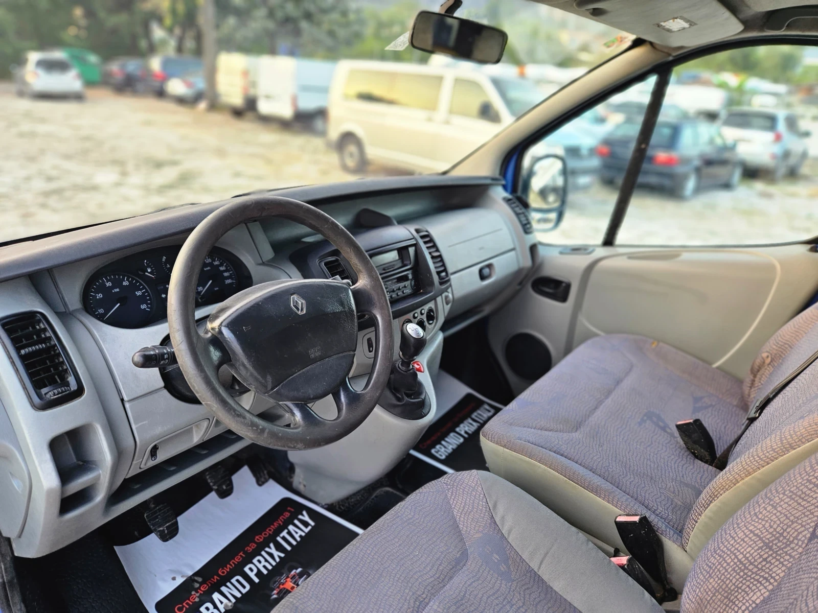 Renault Trafic 1.9, снимка 9 - Бусове и автобуси - 55872872