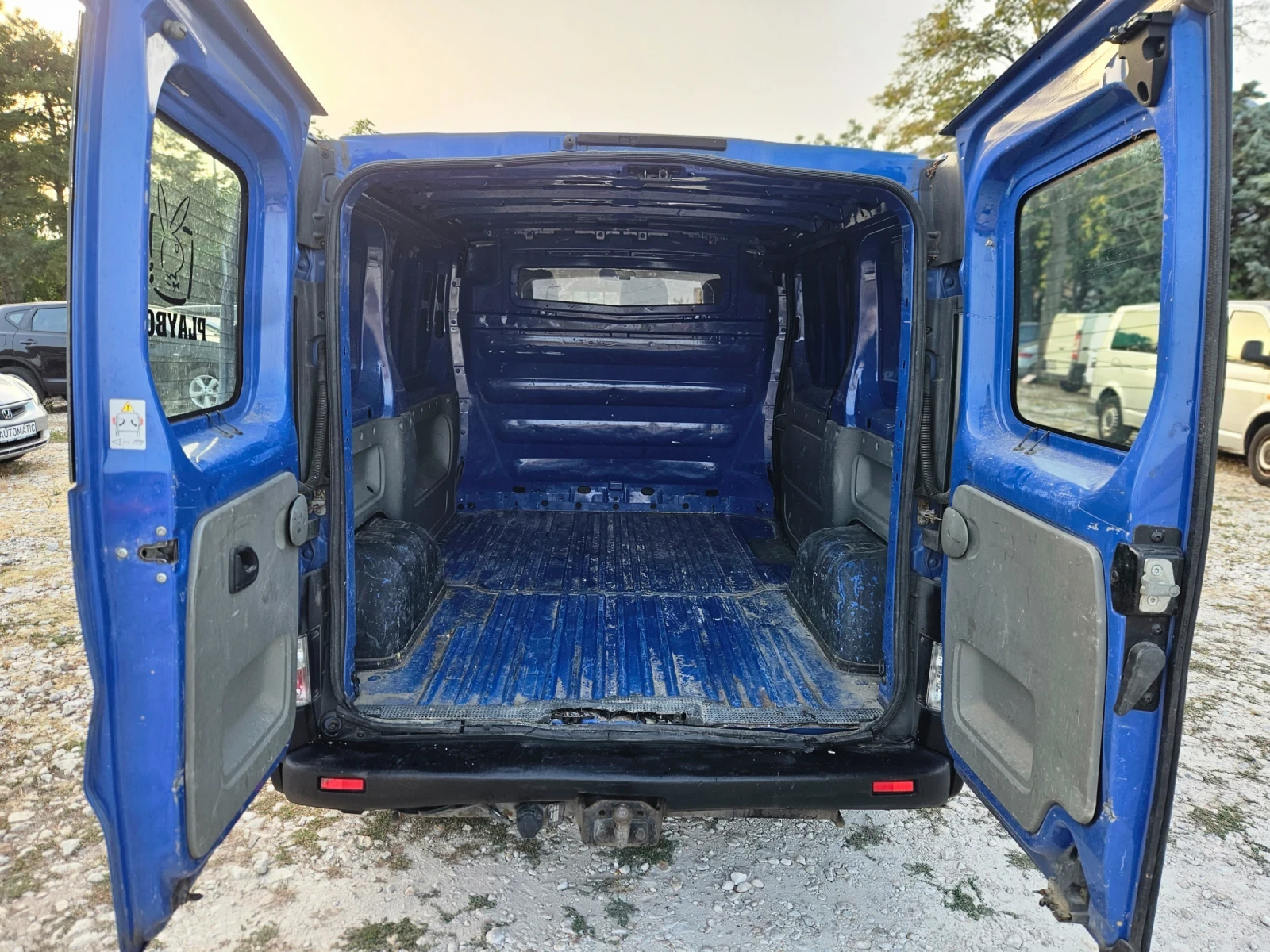 Renault Trafic 1.9, снимка 8 - Бусове и автобуси - 55872872