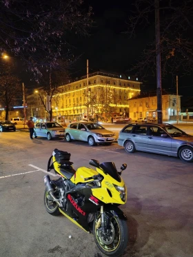 Suzuki Gsxr 750, снимка 9 — Bazar.bg Suzuki Gsxr 750, снимка 9