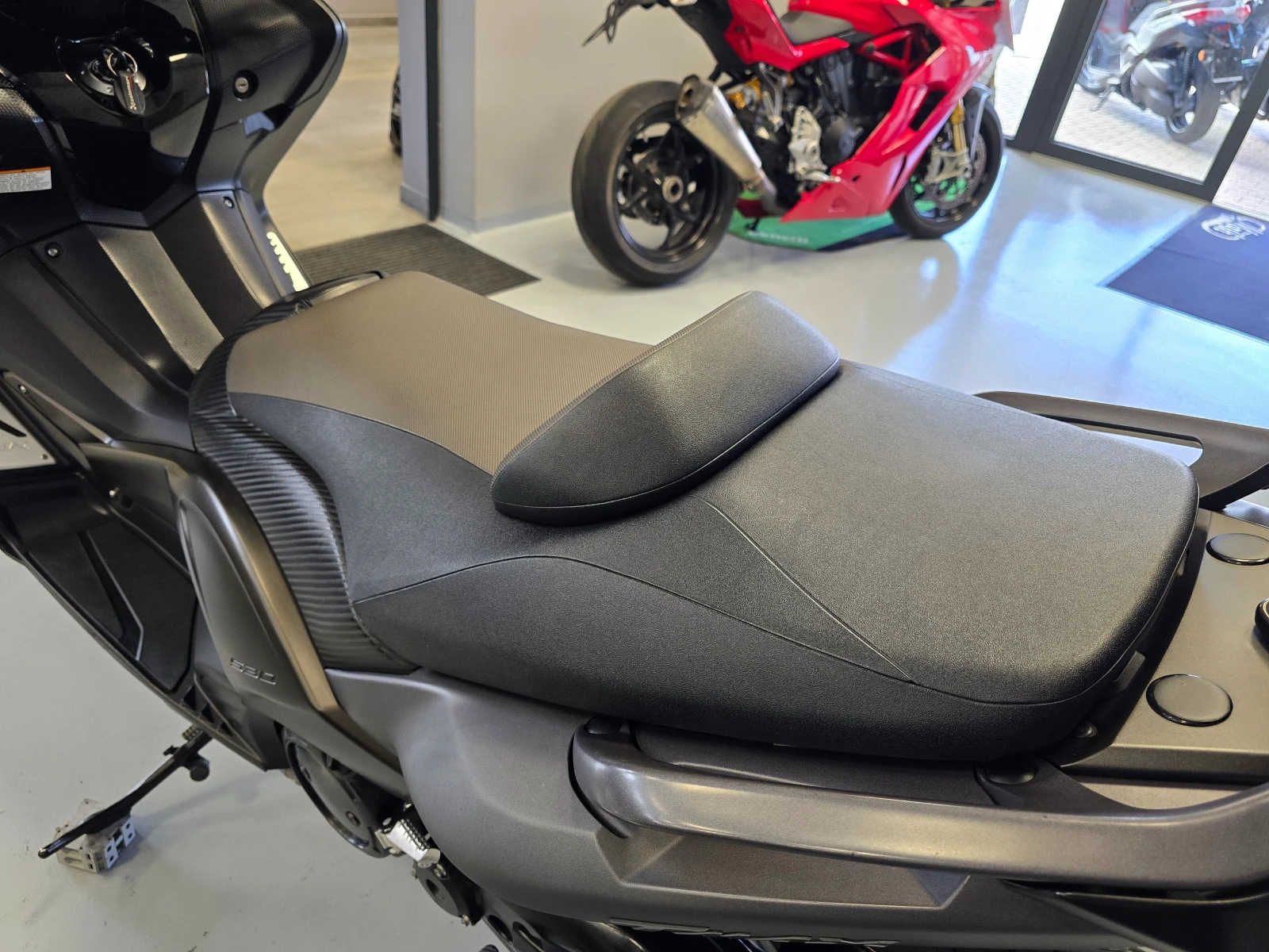 Yamaha T-max 530ie, Уникат!, снимка 12 - Мотоциклети и мототехника - 54602110
