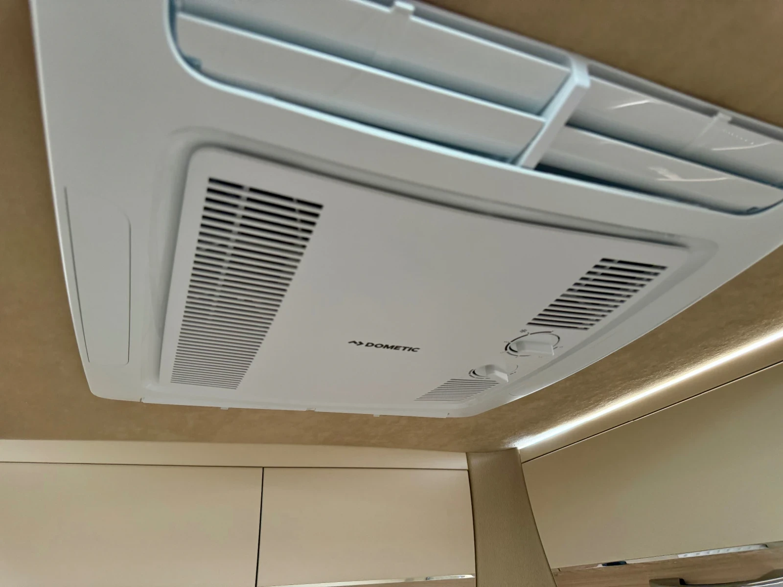 ������ Euramobil KASTENWAGEN* TV* K�������* �������� ��������� | Mobile.bg � ����������� 13
