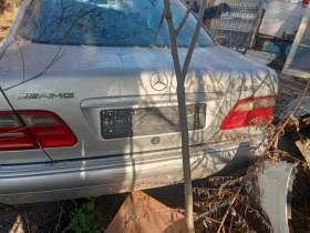 Mercedes-Benz E 200, снимка 9