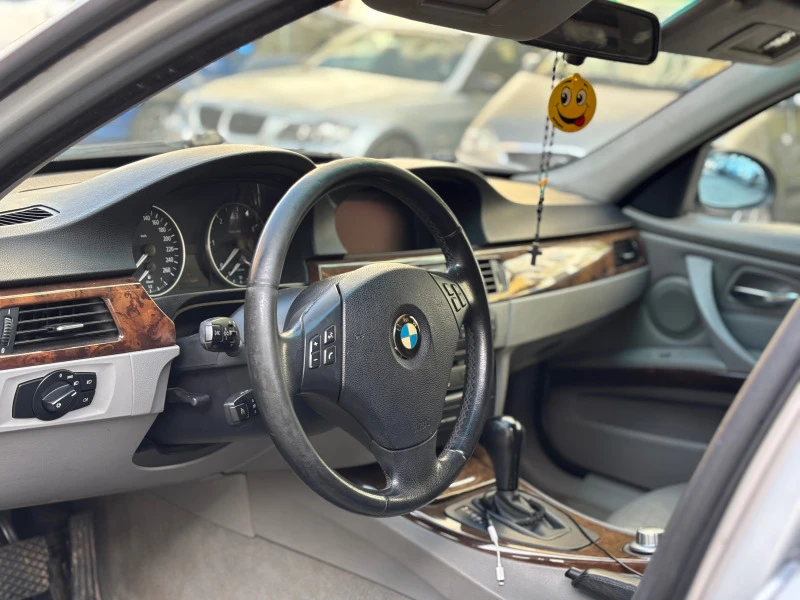 BMW 320, снимка 11 - Автомобили и джипове - 47372490