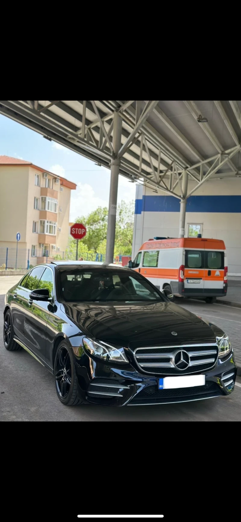 Mercedes-Benz E 220, снимка 1 - Автомобили и джипове - 47494049