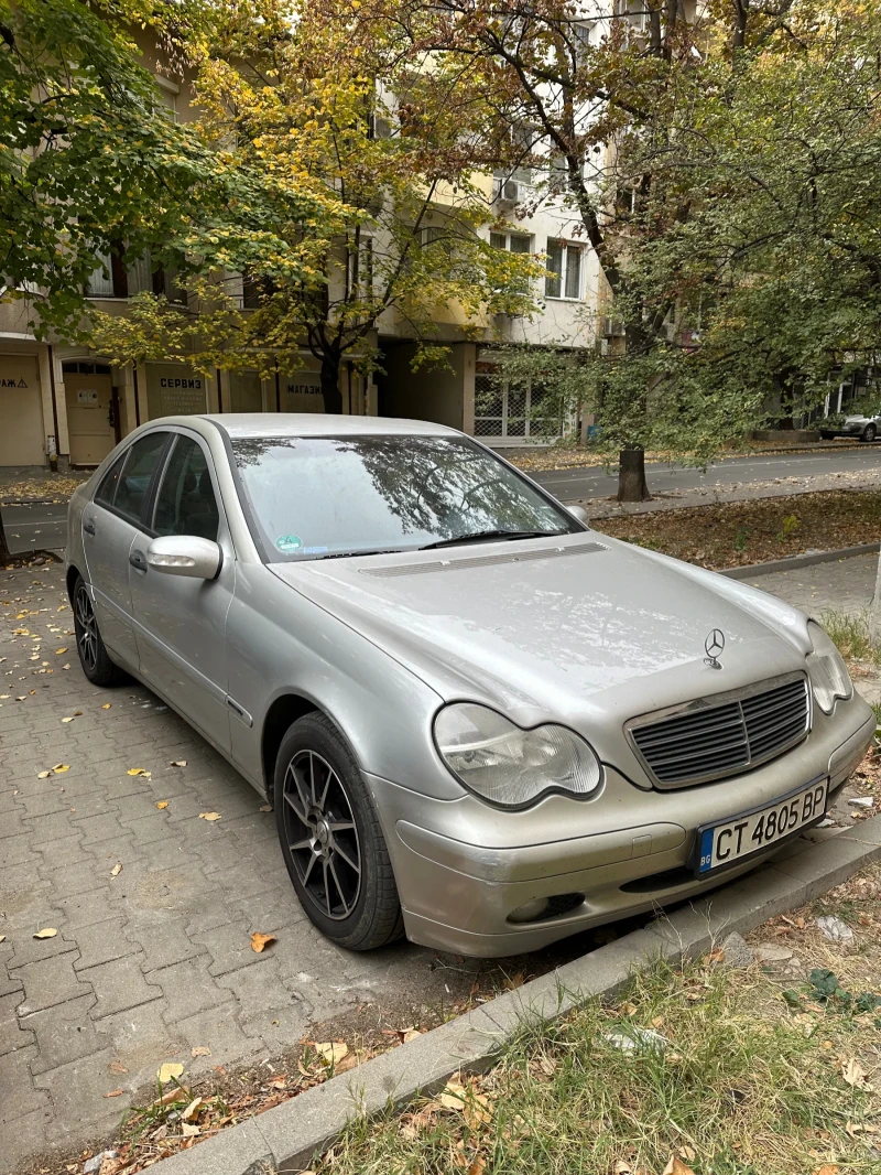 Mercedes-Benz C 180, снимка 1 - Автомобили и джипове - 47821127