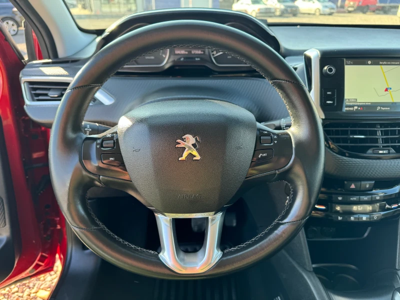 Peugeot 208 1.2 ALLURE, снимка 11 - Автомобили и джипове - 49090891