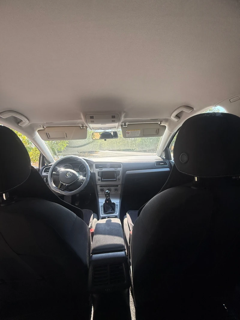 VW Golf 1.6 tdi, снимка 6 - Автомобили и джипове - 51655169