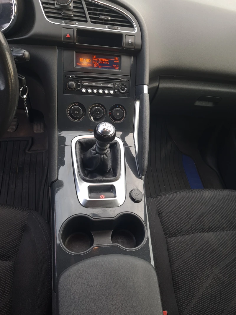 Peugeot 3008 1.6HDi 110к.с., снимка 11 - Автомобили и джипове - 52085832