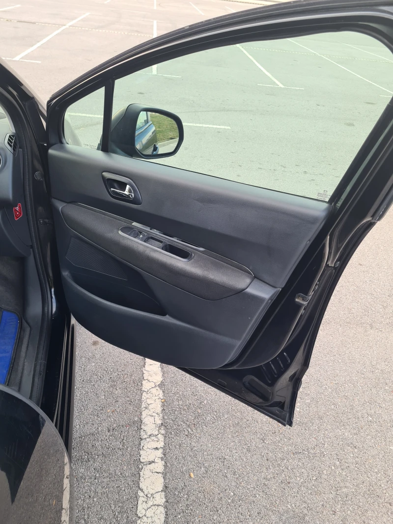 Peugeot 3008 1.6HDi 110к.с., снимка 8 - Автомобили и джипове - 52085832