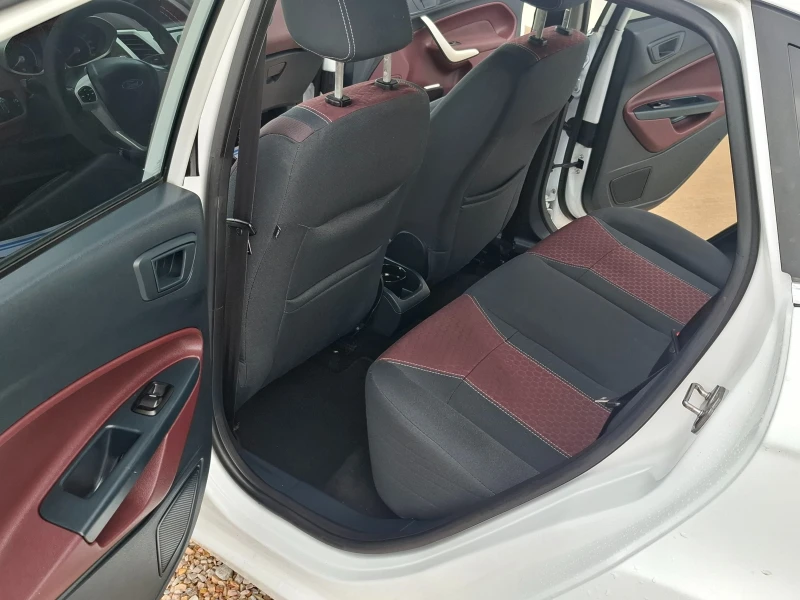 Ford Fiesta LPG/Euro5A, снимка 11 - Автомобили и джипове - 52199732