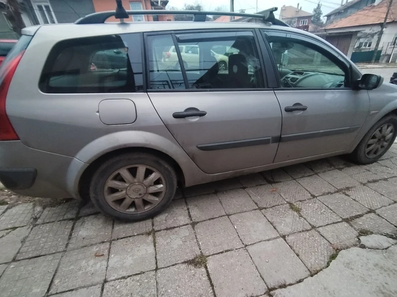 Renault Megane 1.5DCI, снимка 4 - Автомобили и джипове - 52656117