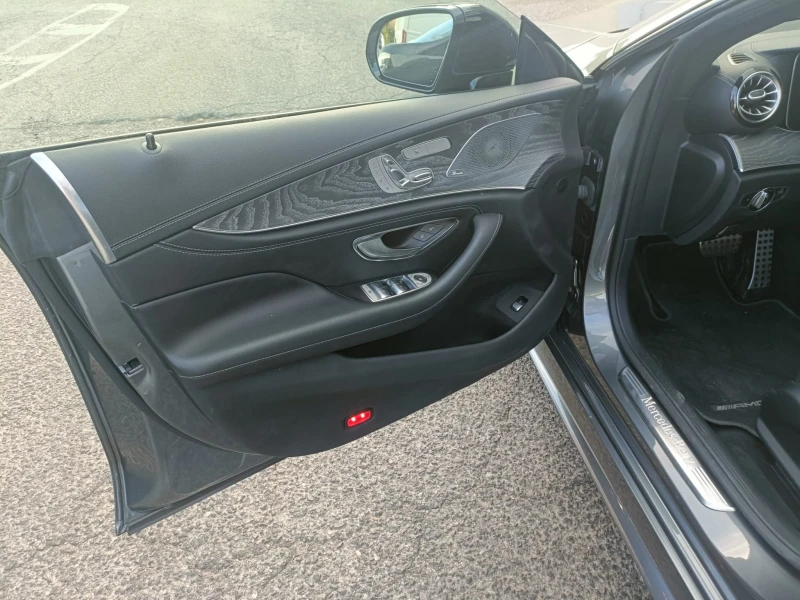 Mercedes-Benz CLS 400, снимка 11 - Автомобили и джипове - 52946928