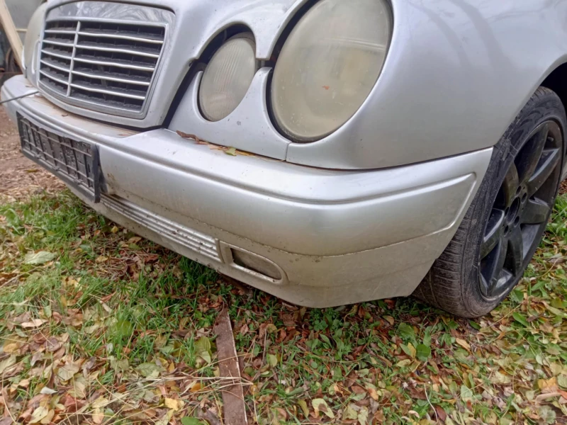 Mercedes-Benz E 200, снимка 6 - Автомобили и джипове - 53025155