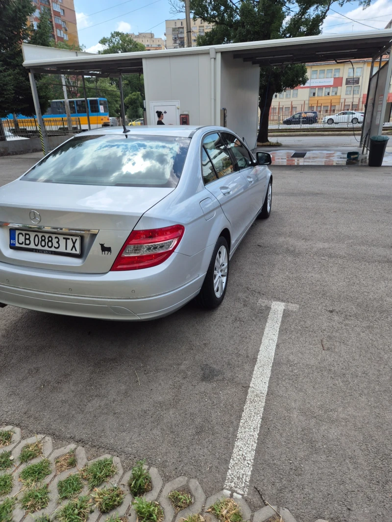 Mercedes-Benz C 180 Kompressor, снимка 5 - Автомобили и джипове - 53035323