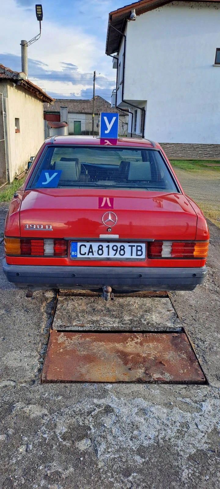 Mercedes-Benz 190 D, снимка 2 - Автомобили и джипове - 54038936