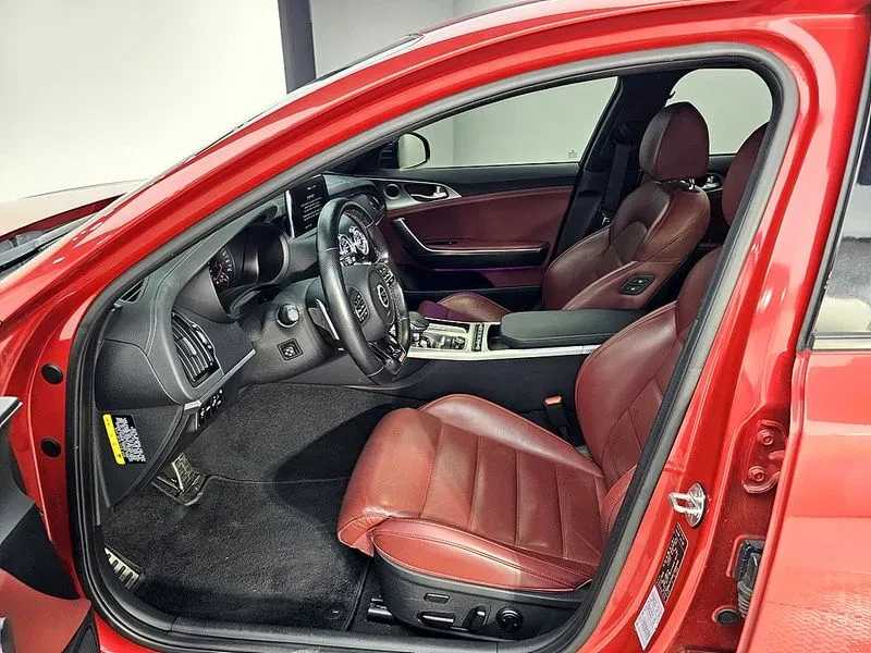 Kia Stinger 2.0L turbo, снимка 8 - Автомобили и джипове - 54707890